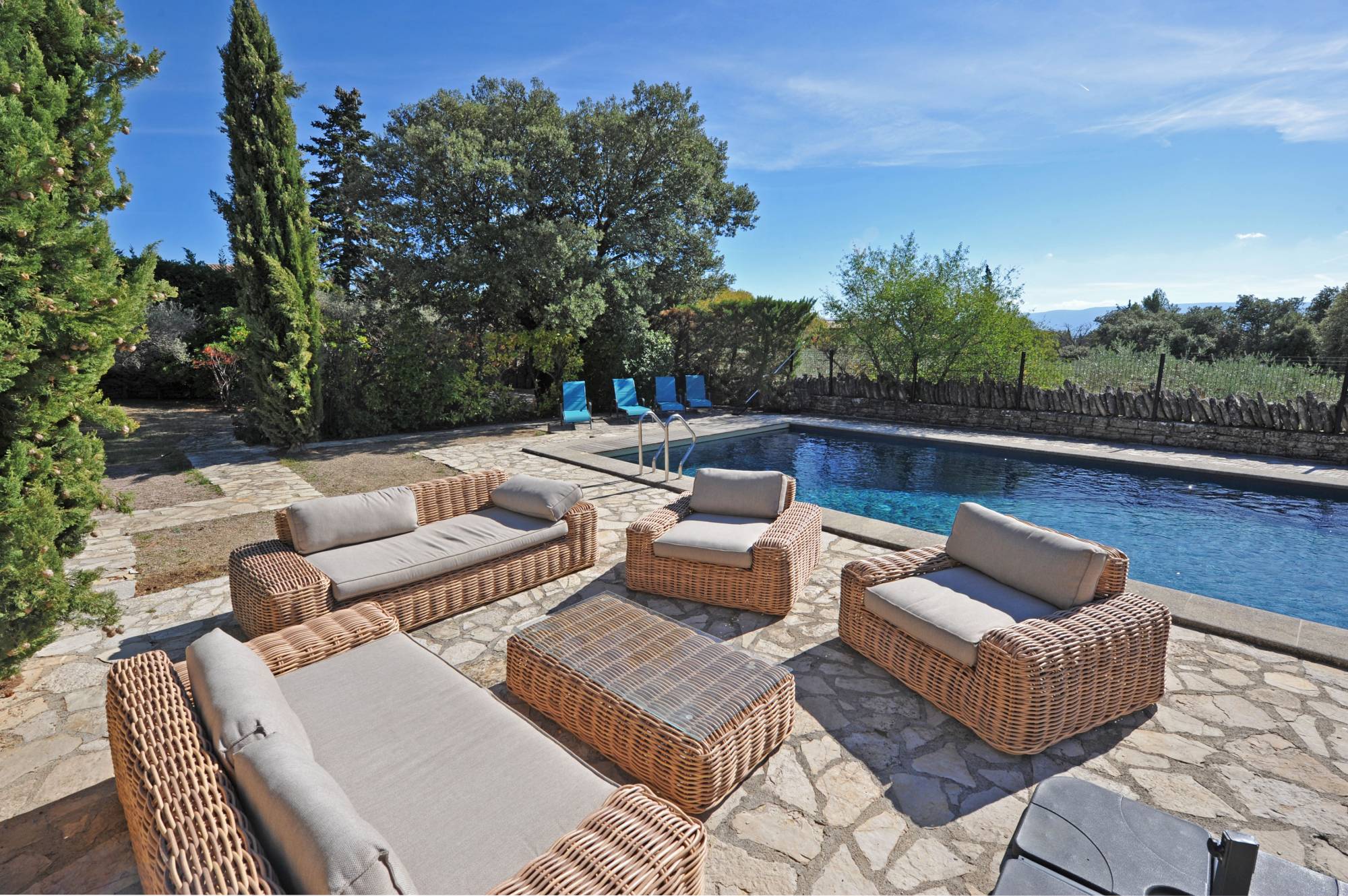 Location belle propriété au cœur du Luberon dans un des plus beaux villages de France Gordes  