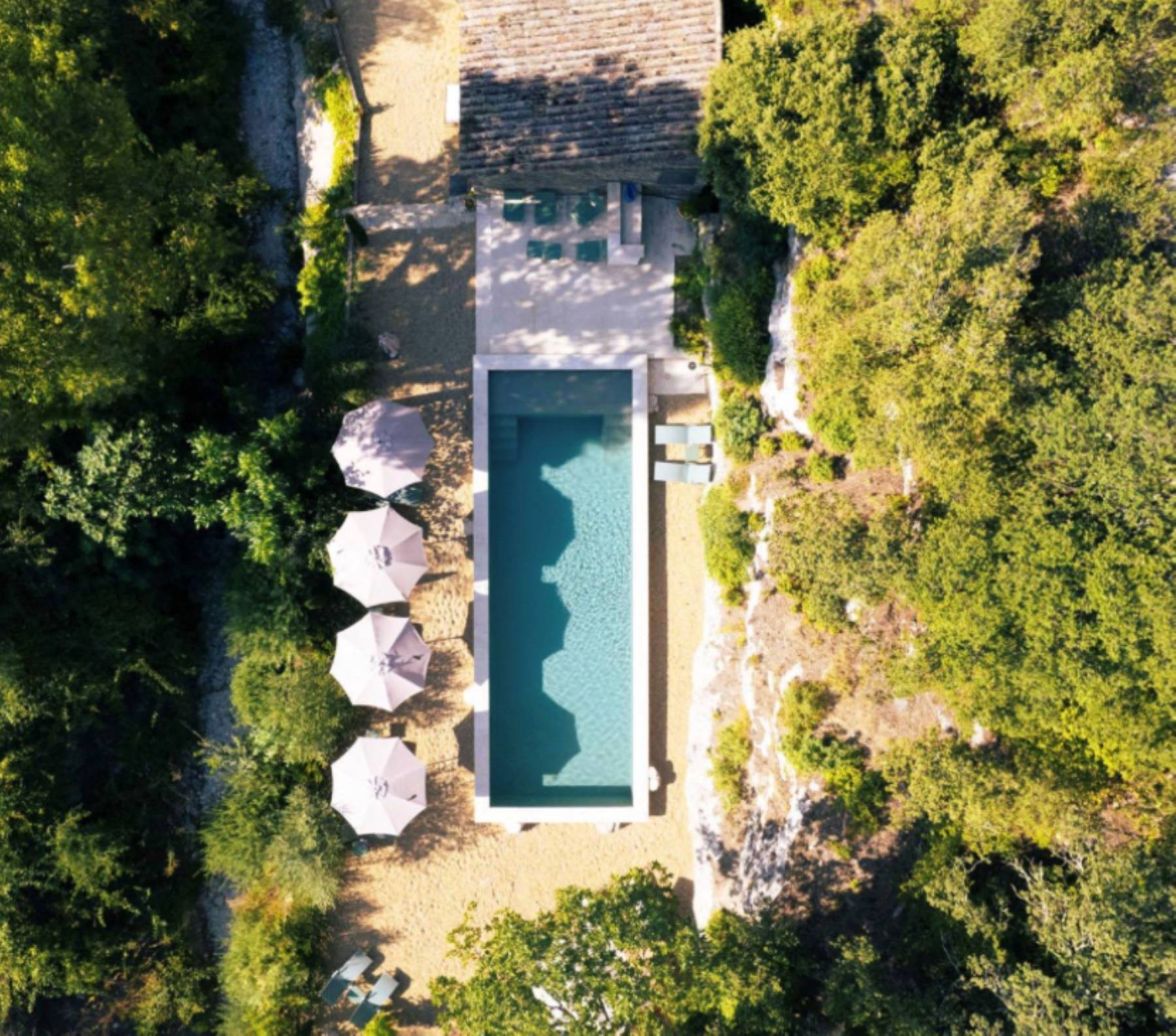 Location d'un authentique Moulin à huile magnifiquement rénové au pied de Gordes   