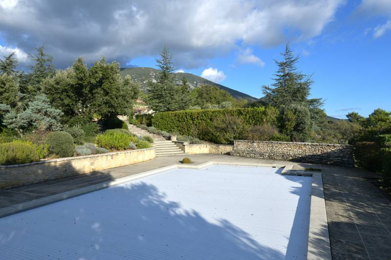 Vue panoramique sur les ocres