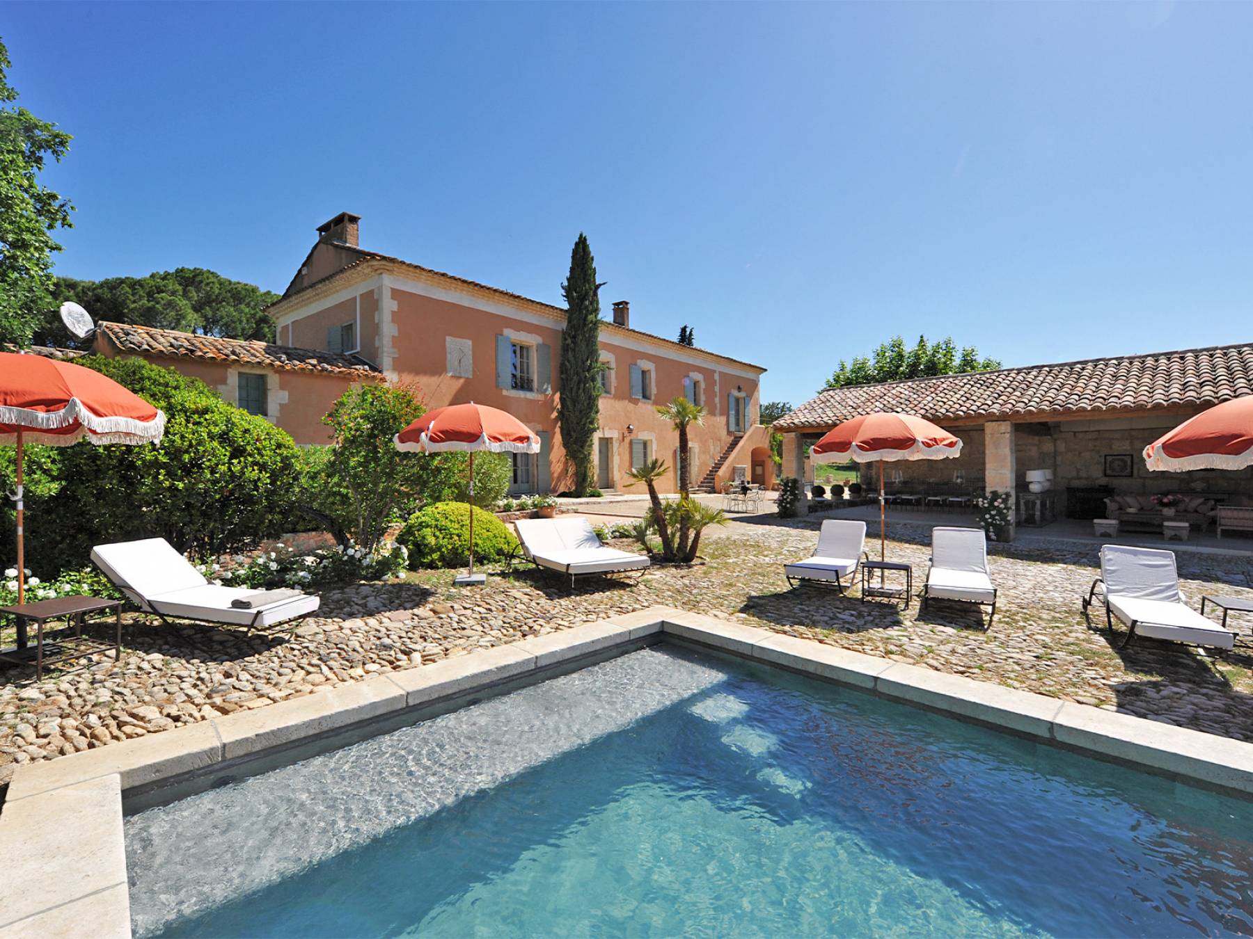 Mas provençal à la location