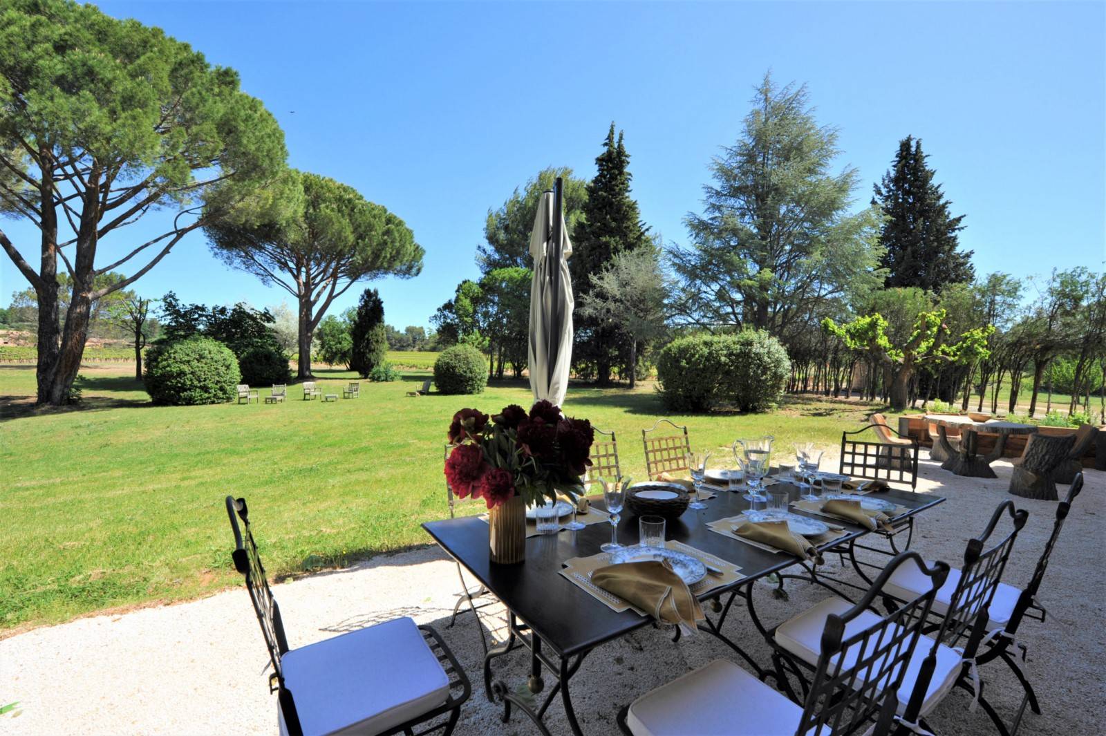 Propriété avec parc arboré en Provence proche de Gordes