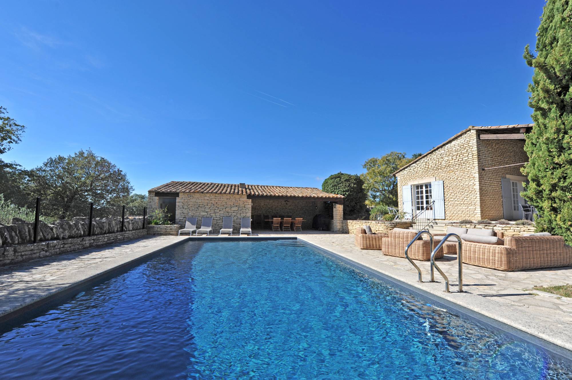 Location belle propriété au cœur du Luberon dans un des plus beaux villages de France Gordes  