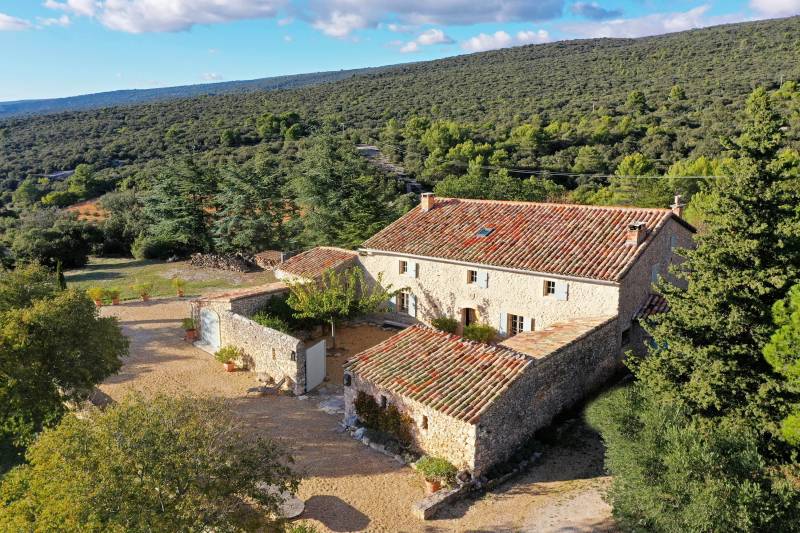 Ancienne bergerie rénovée avec piscine