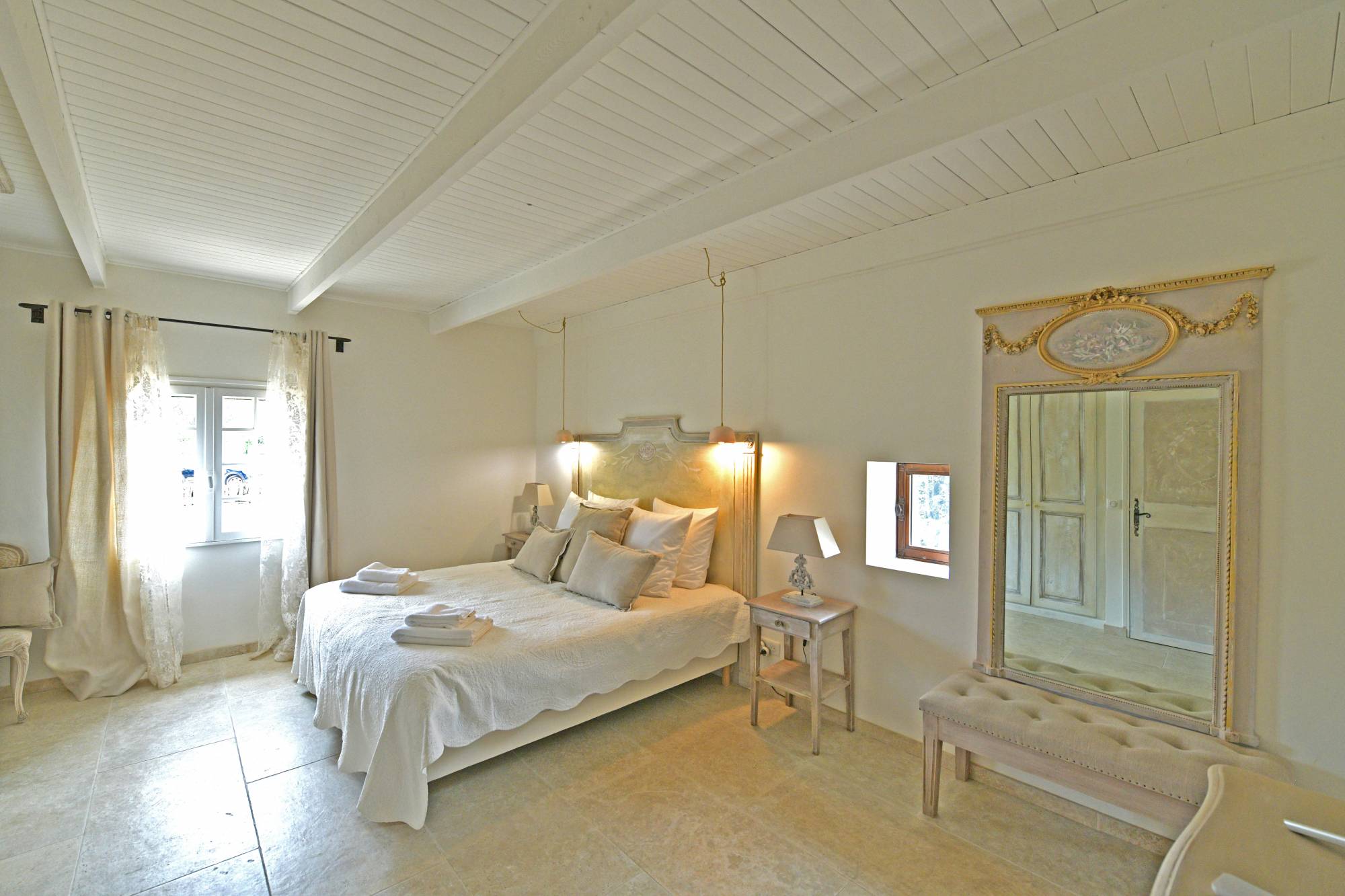 Charmante maison rénovée à seulement 5mns de Gordes   