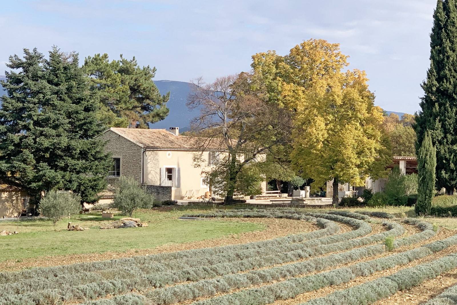 Location ancienne ferme rénovée avec piscine chauffée   