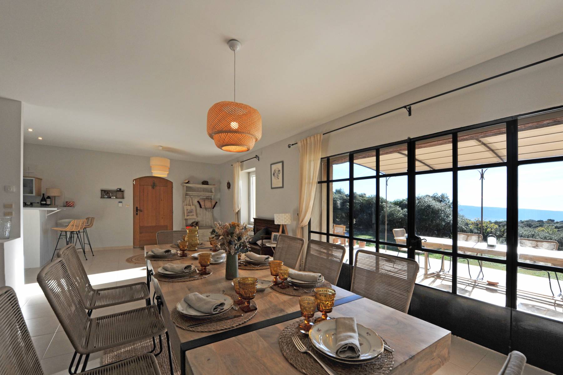 Maison principale - Salle à manger