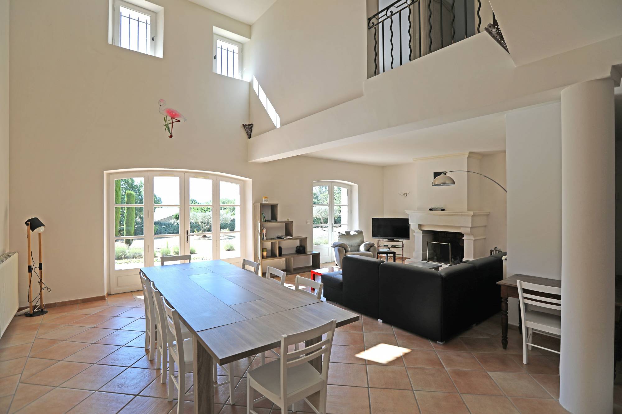 Location Gordes : Maison en pierres avec belle vue sur le Luberon   