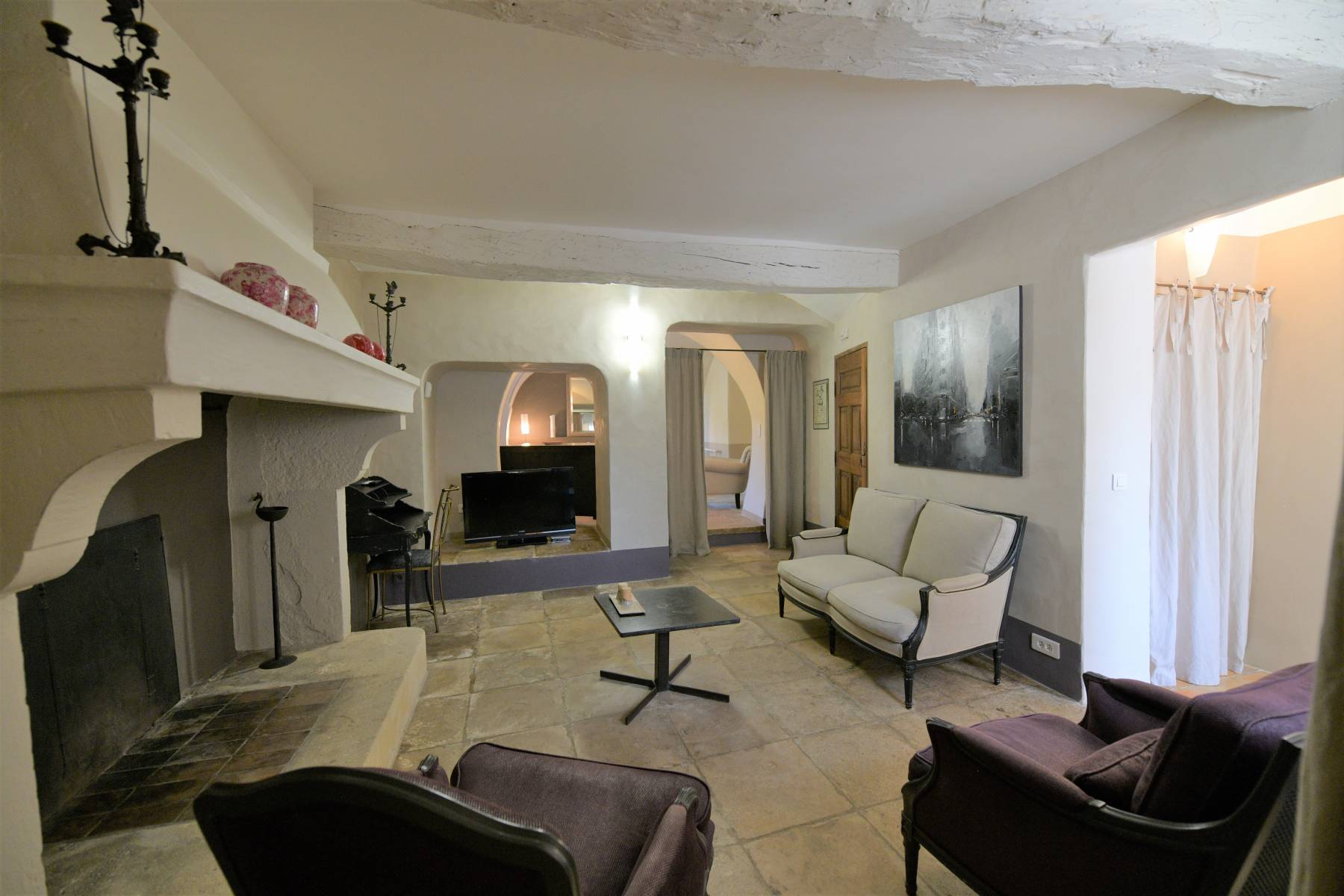 Location authentique Ferme du 17ème rénovée à Goult   