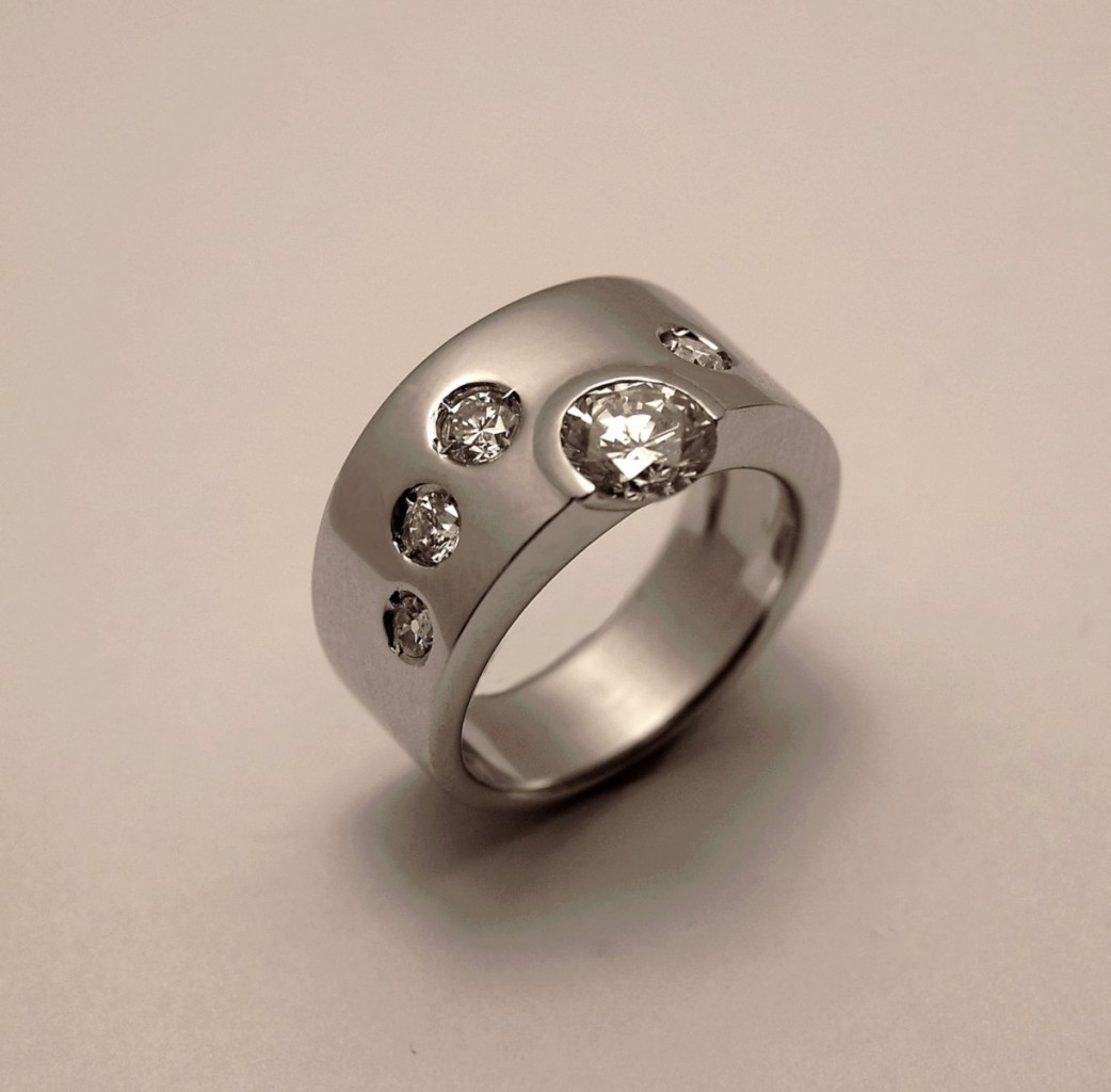 Jean-Philippe BARRIERE, artiste, créateur de bijoux à GORDES
