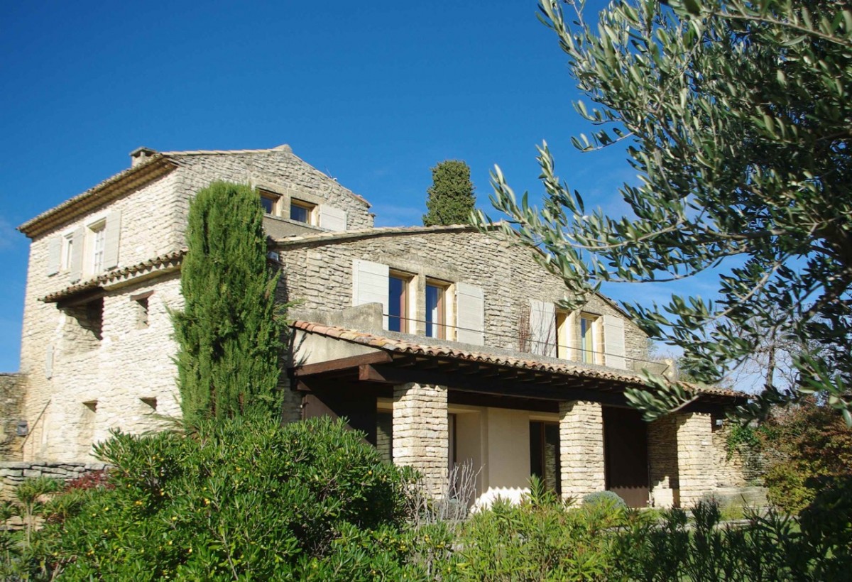 Gordes superbe maison et table d'hôtes