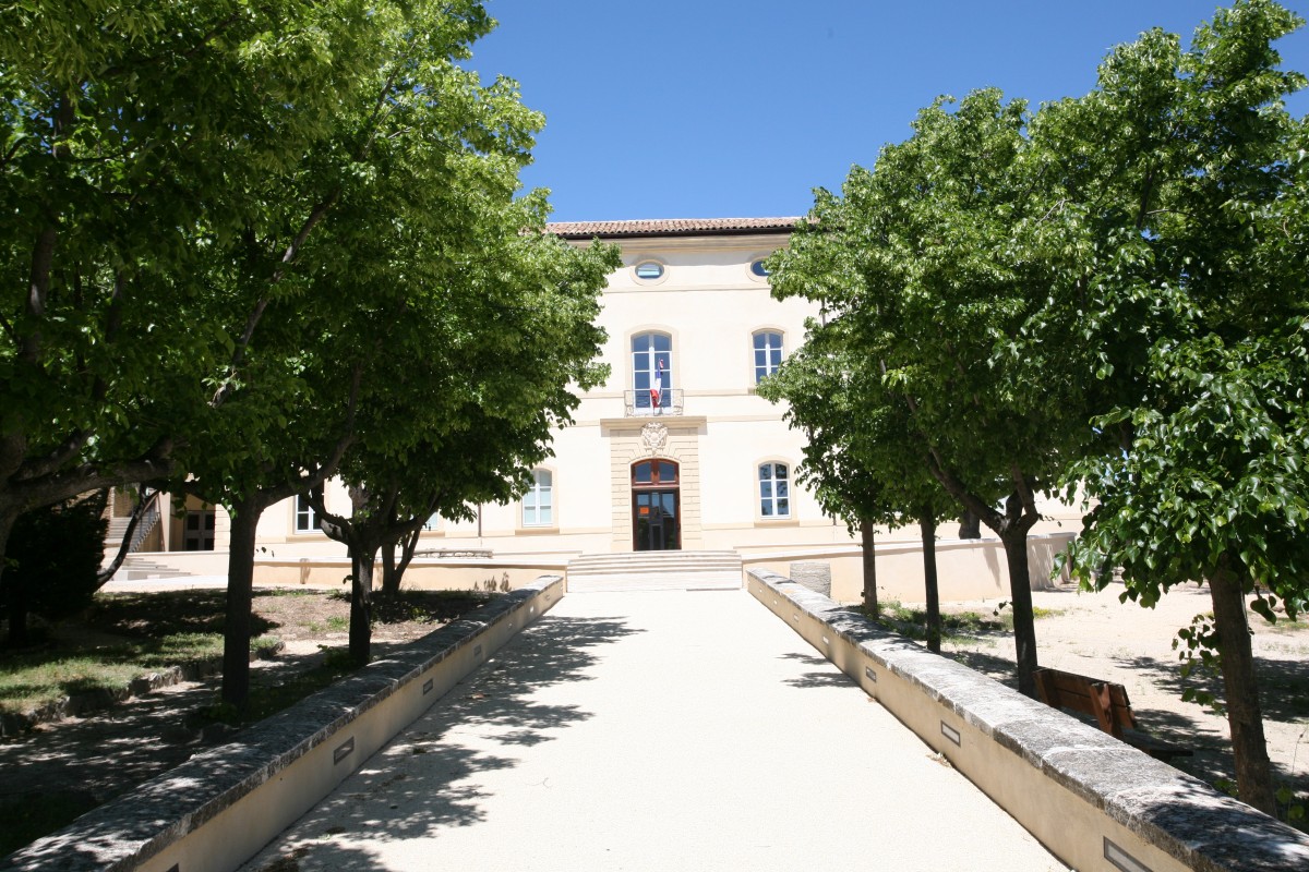 La mairie de Gordes 84220, dans l'ancien hôtel Simiane