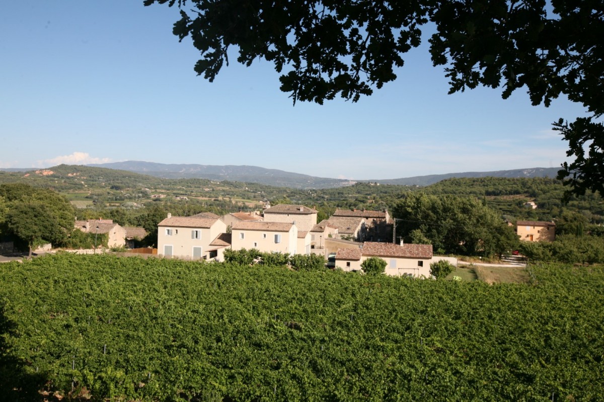 Mairie de Saint-Pantaléon 84220, petit village du Luberon   
