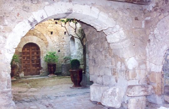 Maison de caractère en Luberon à louer  
