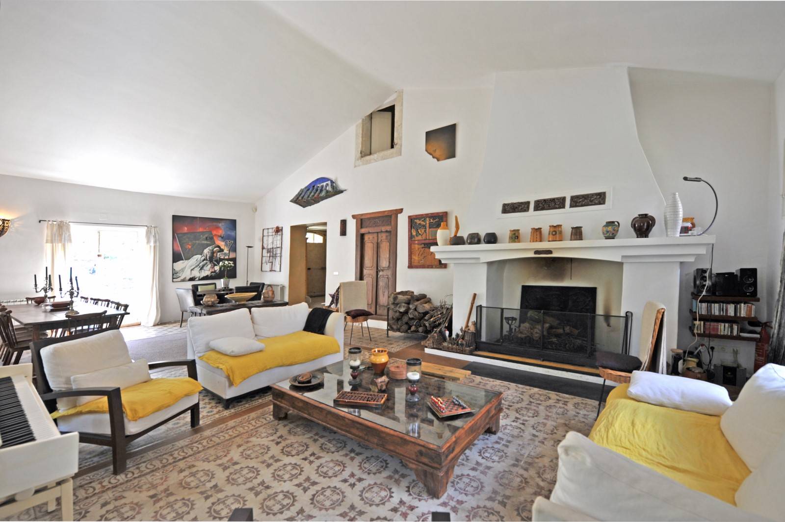 Location Mas traditionnel Provençal avec parc de 11 hectares, piscine et pool house    