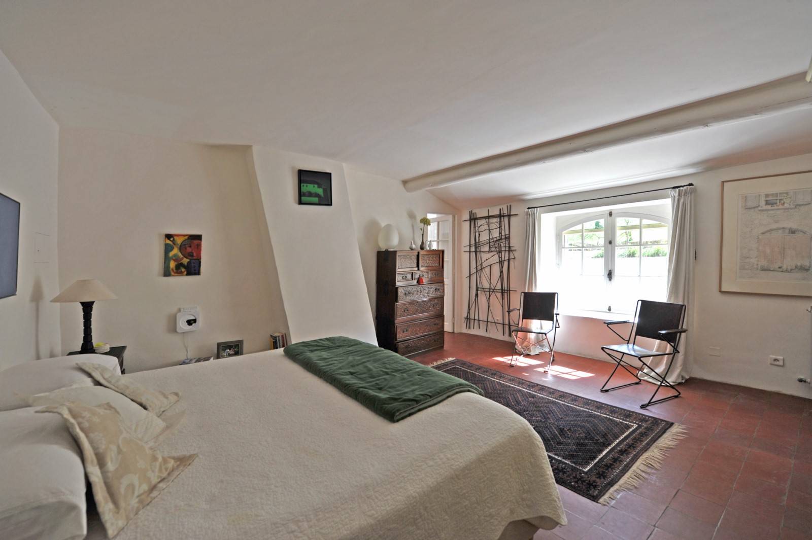 Location Mas traditionnel Provençal avec parc de 11 hectares, piscine et pool house    