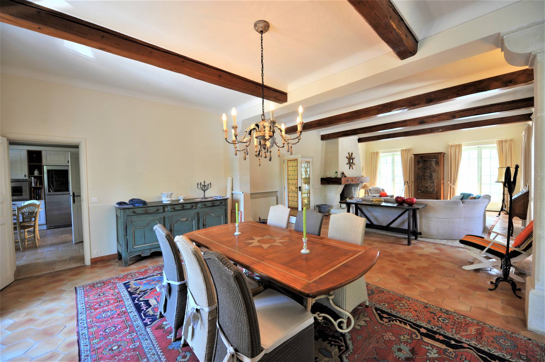 Location Bonnieux : superbe maison en pierre dans un environnement calme   