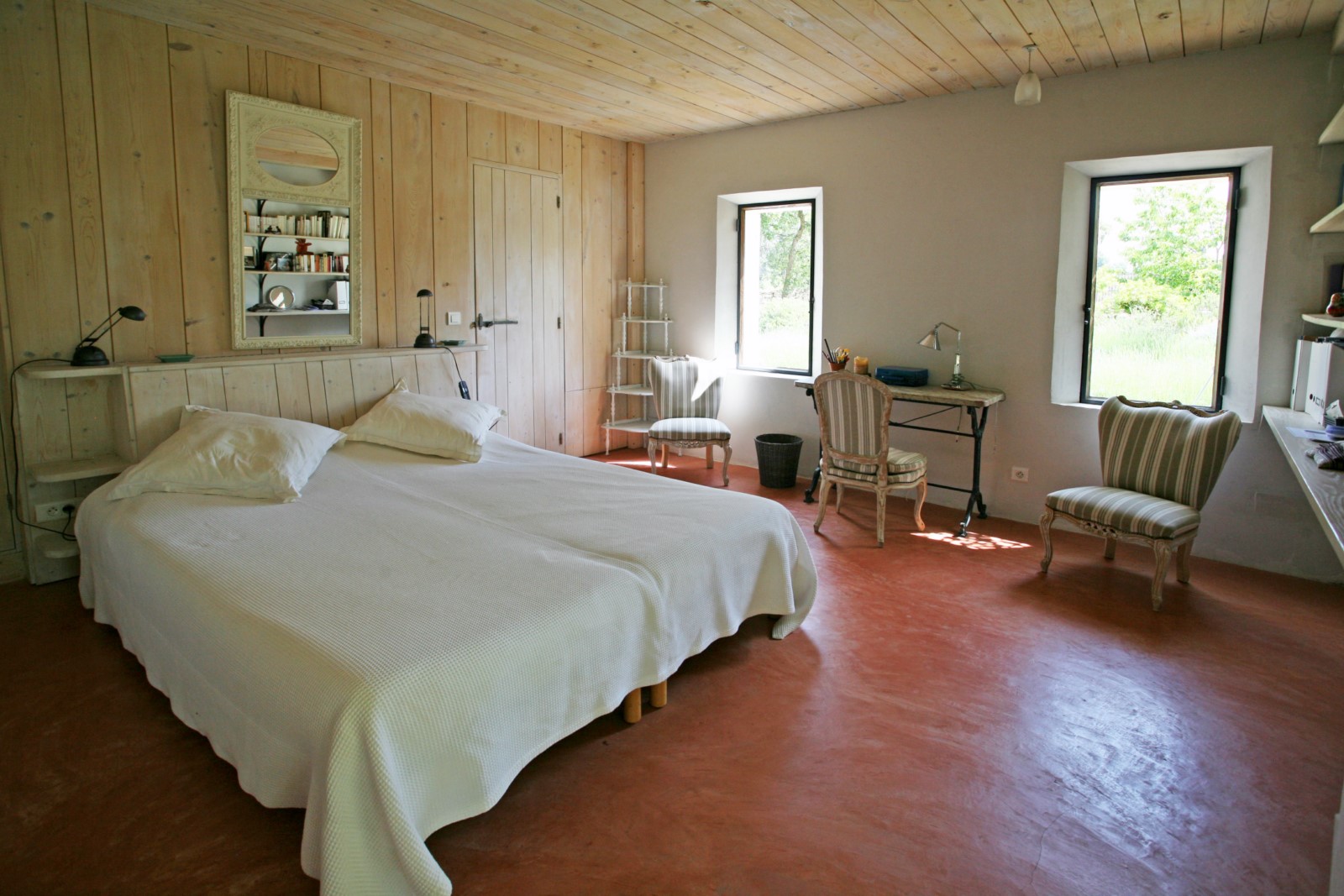 Location proche Gordes, maison de charme avec dépendance et piscine   