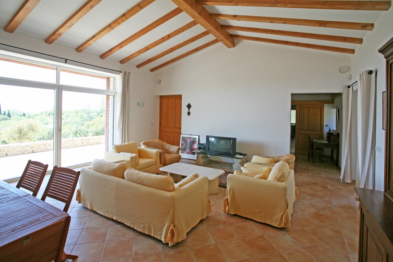 à Gordes, maison avec vue panoramique sur le Luberon et les Alpilles   