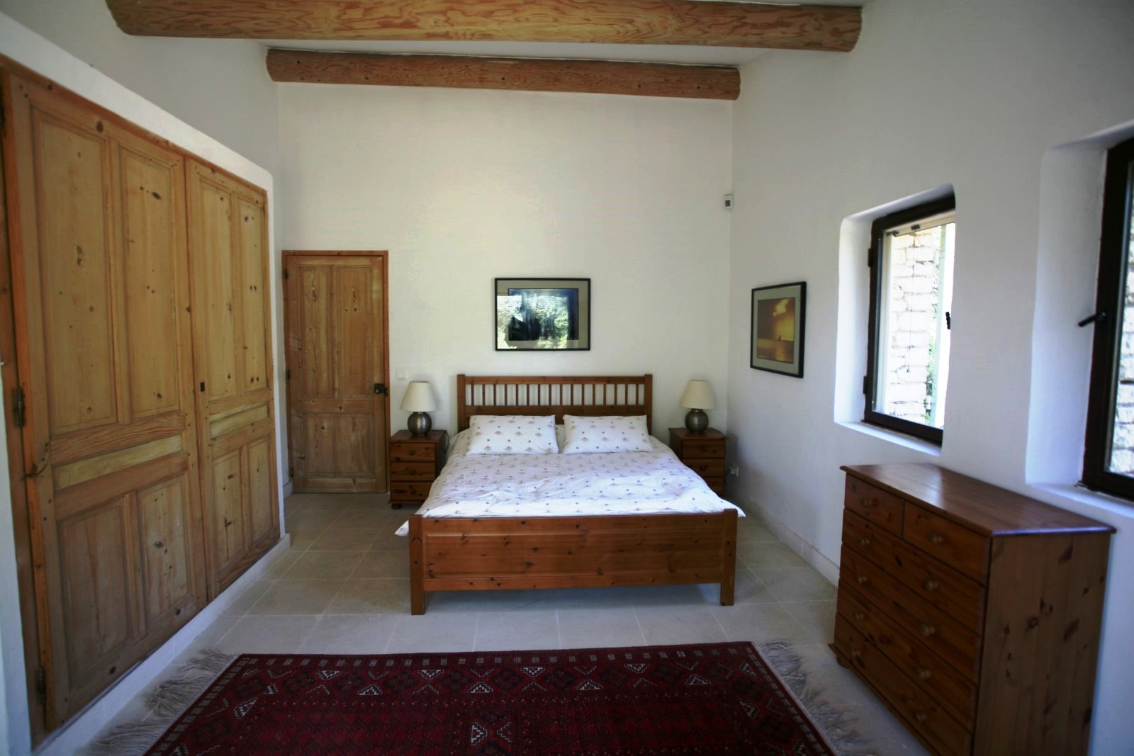 A louer à Gordes,  maison provençale, avec piscine chauffée et tennis  