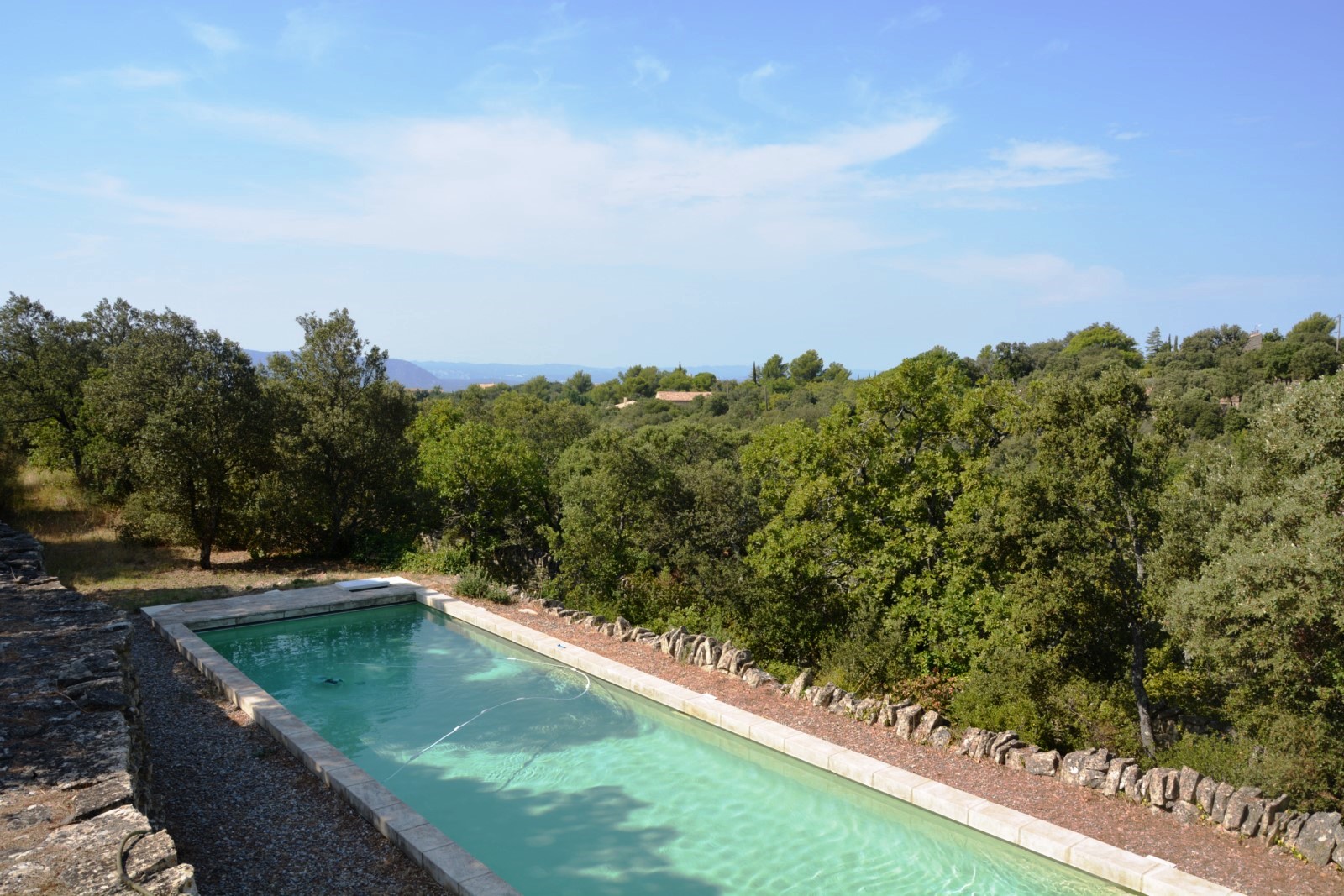 Gordes, petite maison d'artistes à louer