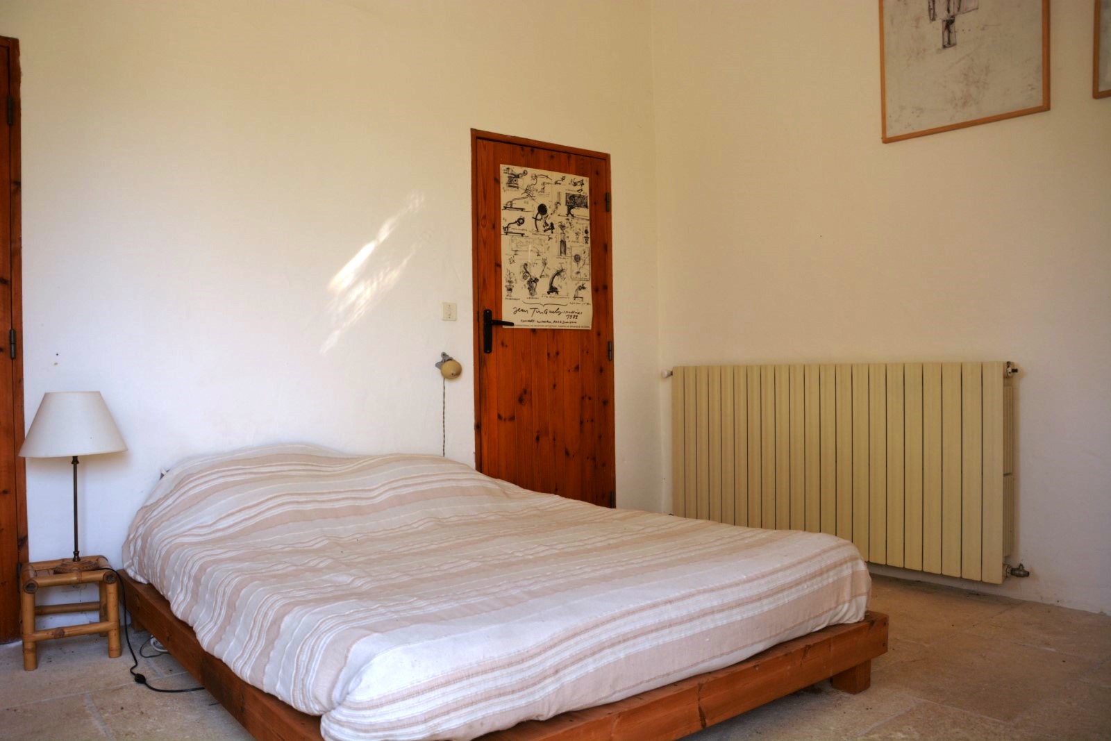 A louer à Gordes,  maison d'artistes  