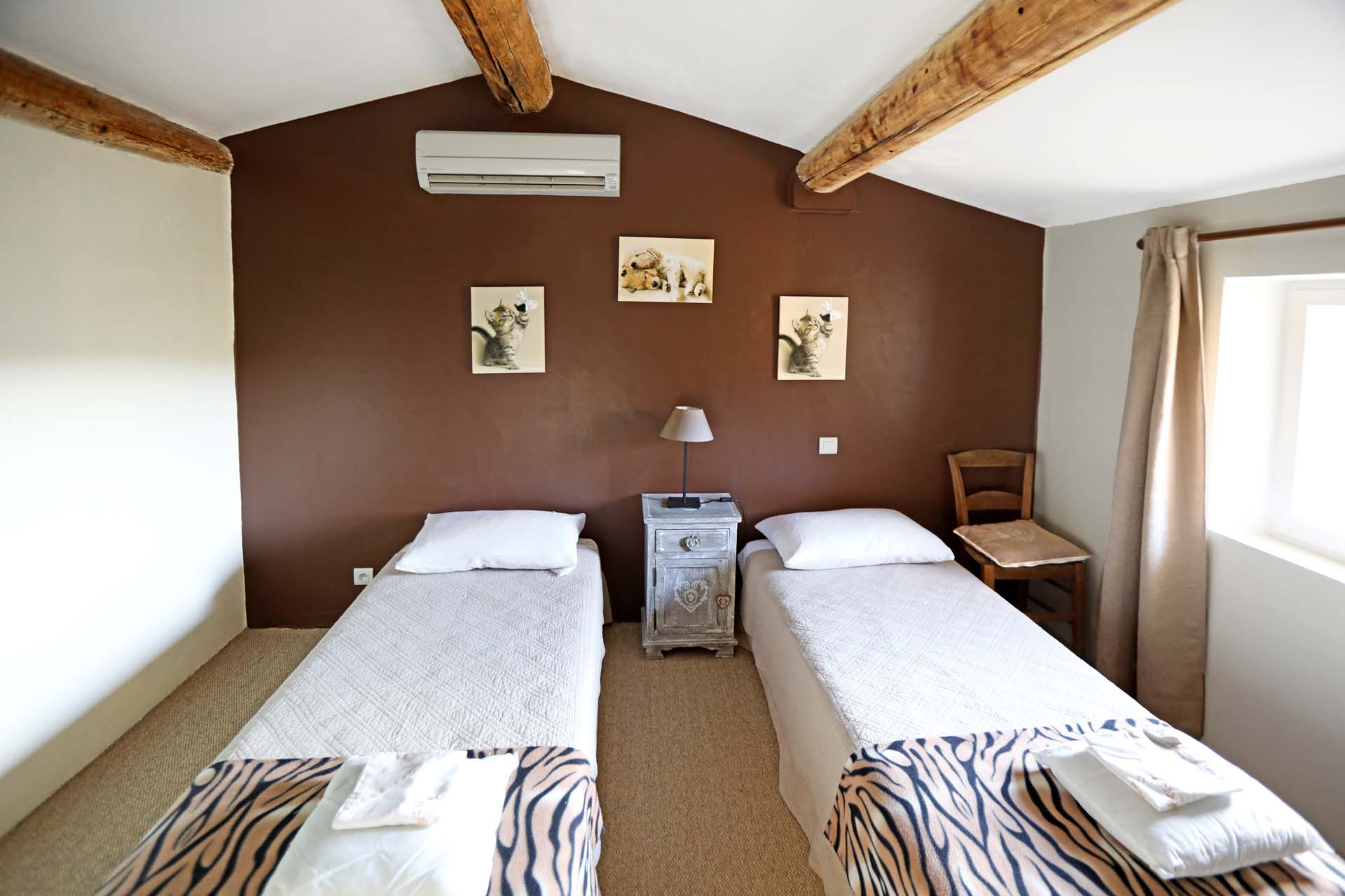Maison en loaction à Murs, 2ème chambre du haut