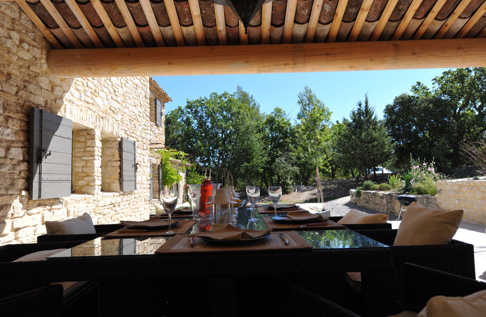Maison à louer en Luberon, sur Murs 84220