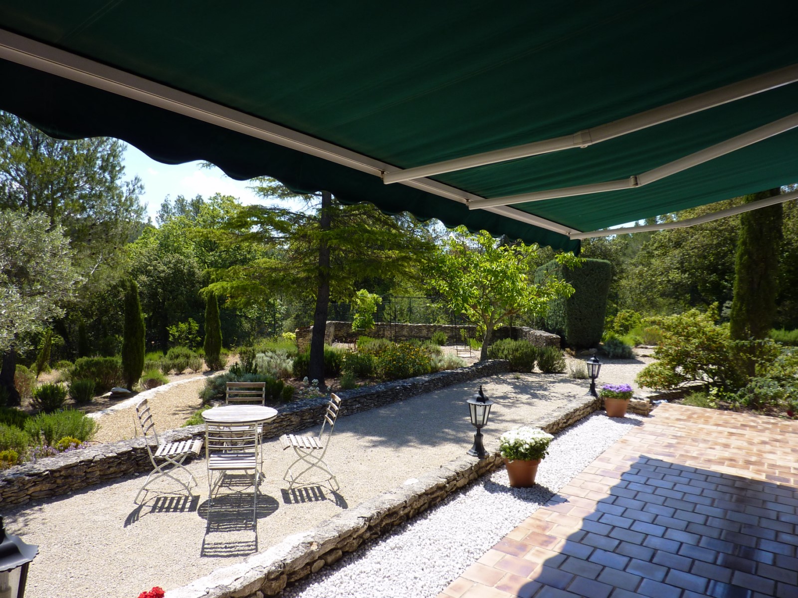 Location saisonnière en Luberon,   
