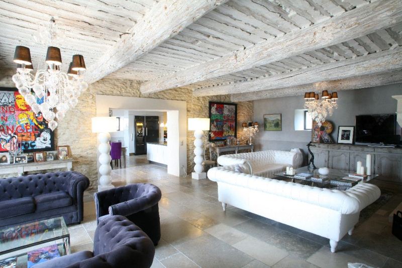 Luberon,    à louer superbe bastide rénovée