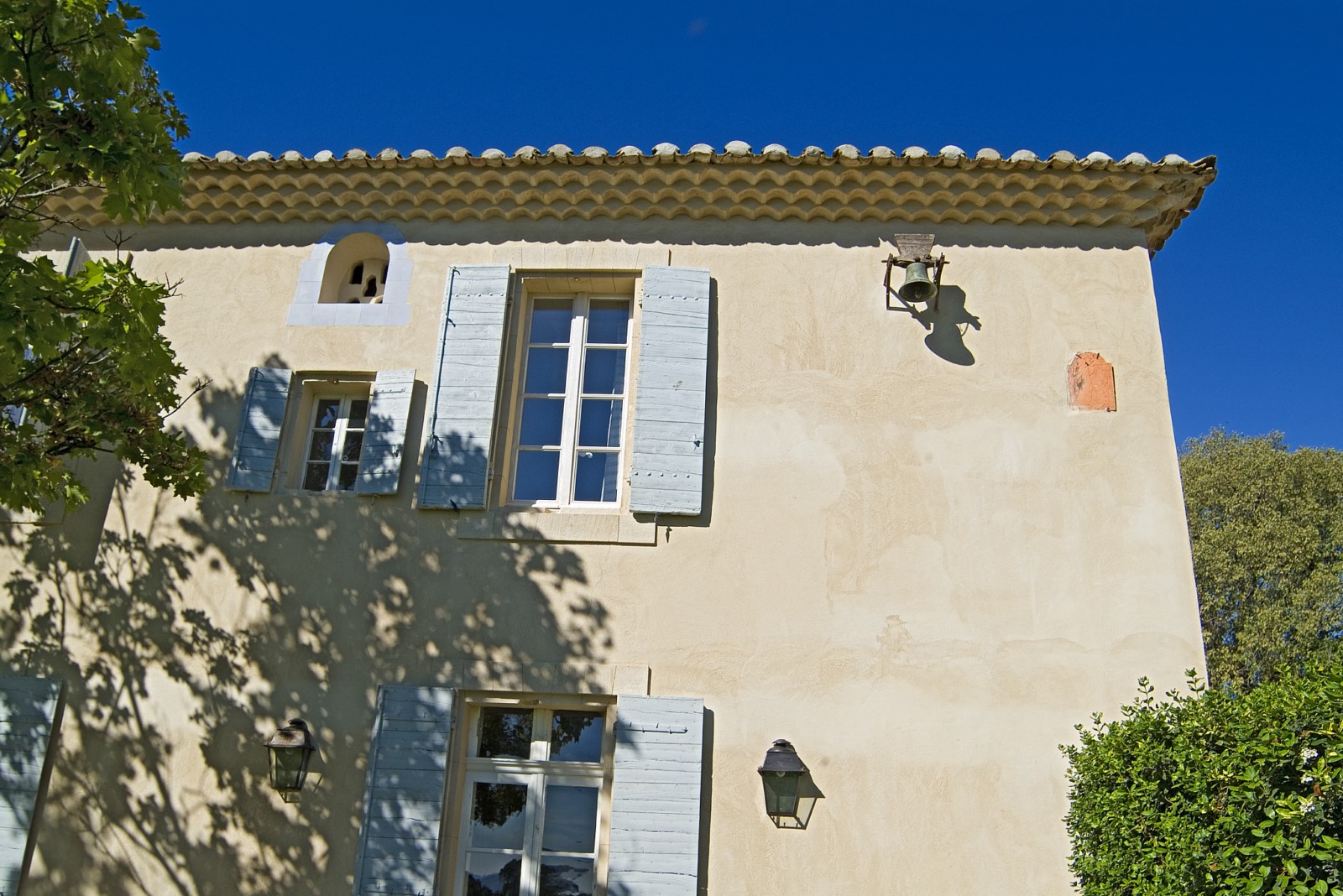 Location très belle propriété proche de l'Isle sur la Sorgue   
