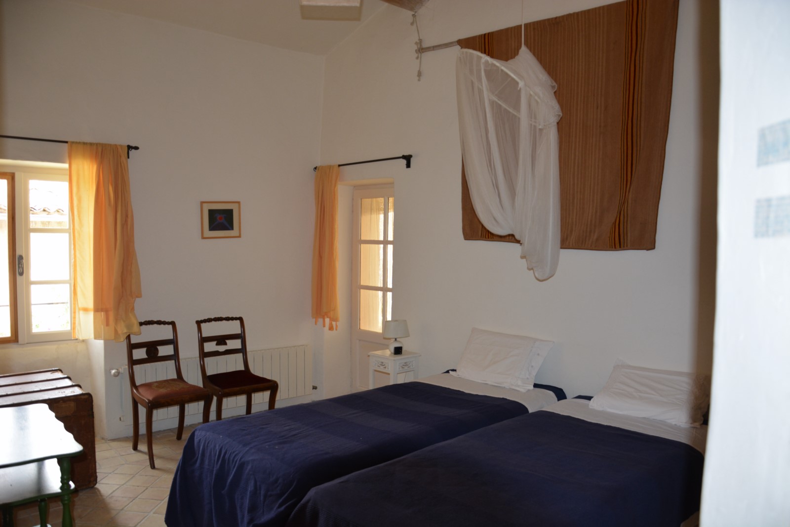 proche Goult, authentique mas provencal avec piscine   