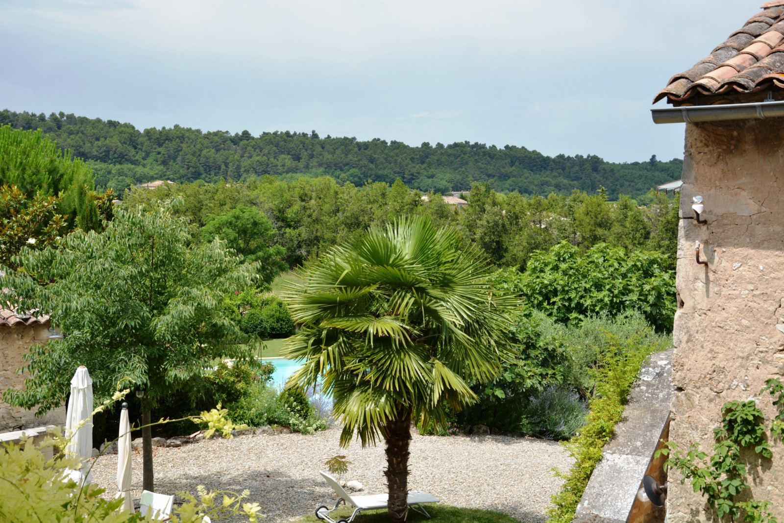 proche Goult, authentique mas provencal avec piscine   