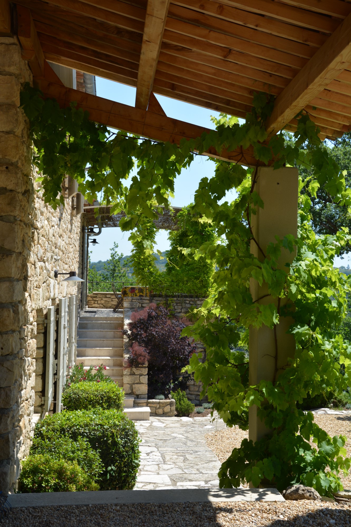 Location saisonnière en Luberon, confortable propriété,   