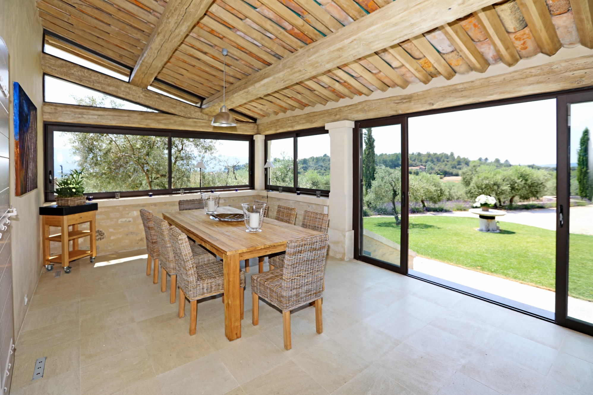 Location à Gordes, maison rénovée avec soin offrant des prestations de qualité   