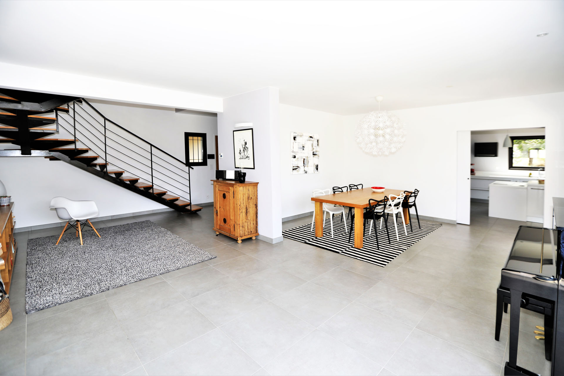 à Goult, maison d'architecte au milieu de la verdure    