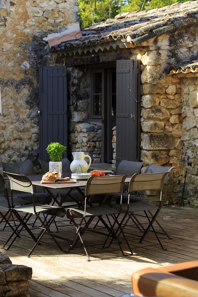 Superbe mas provençal au calme, en Luberon   