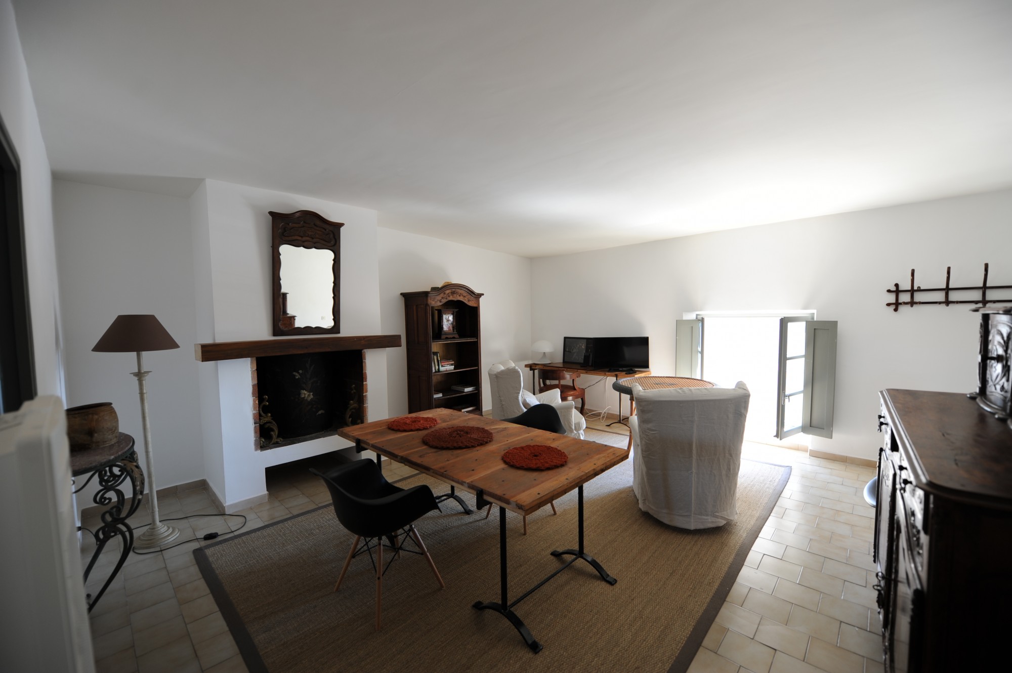 A louer à Gordes,    Appartement dans la village