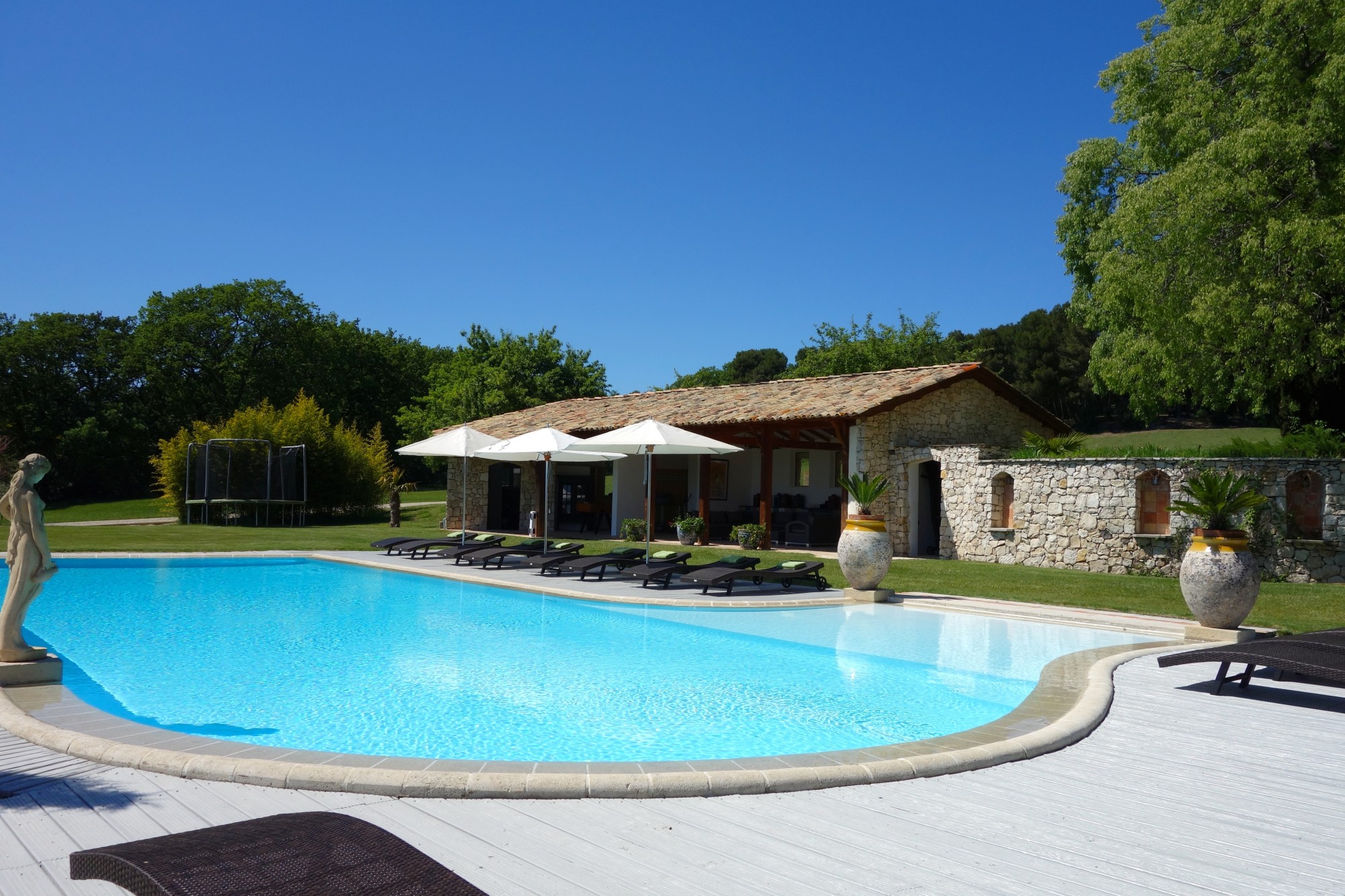 Aix en Provence : Propriété d’exception en location saisonnière   