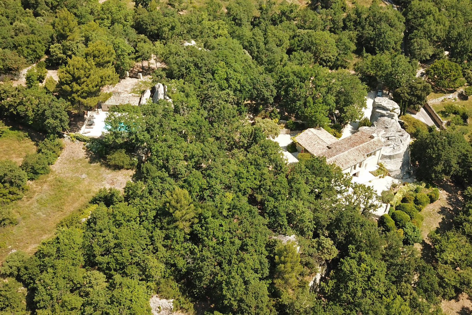 A louer pour vos vacances,  en Luberon,  superbe maison contemporaine