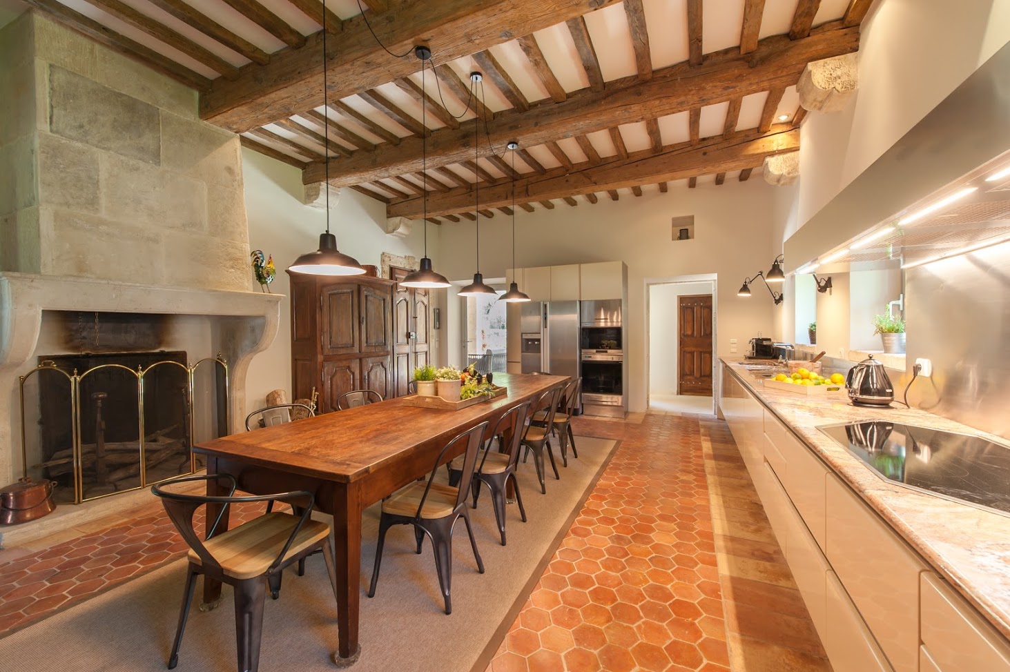 Location de prestige, proche des plus beaux villages perchés du Luberon   