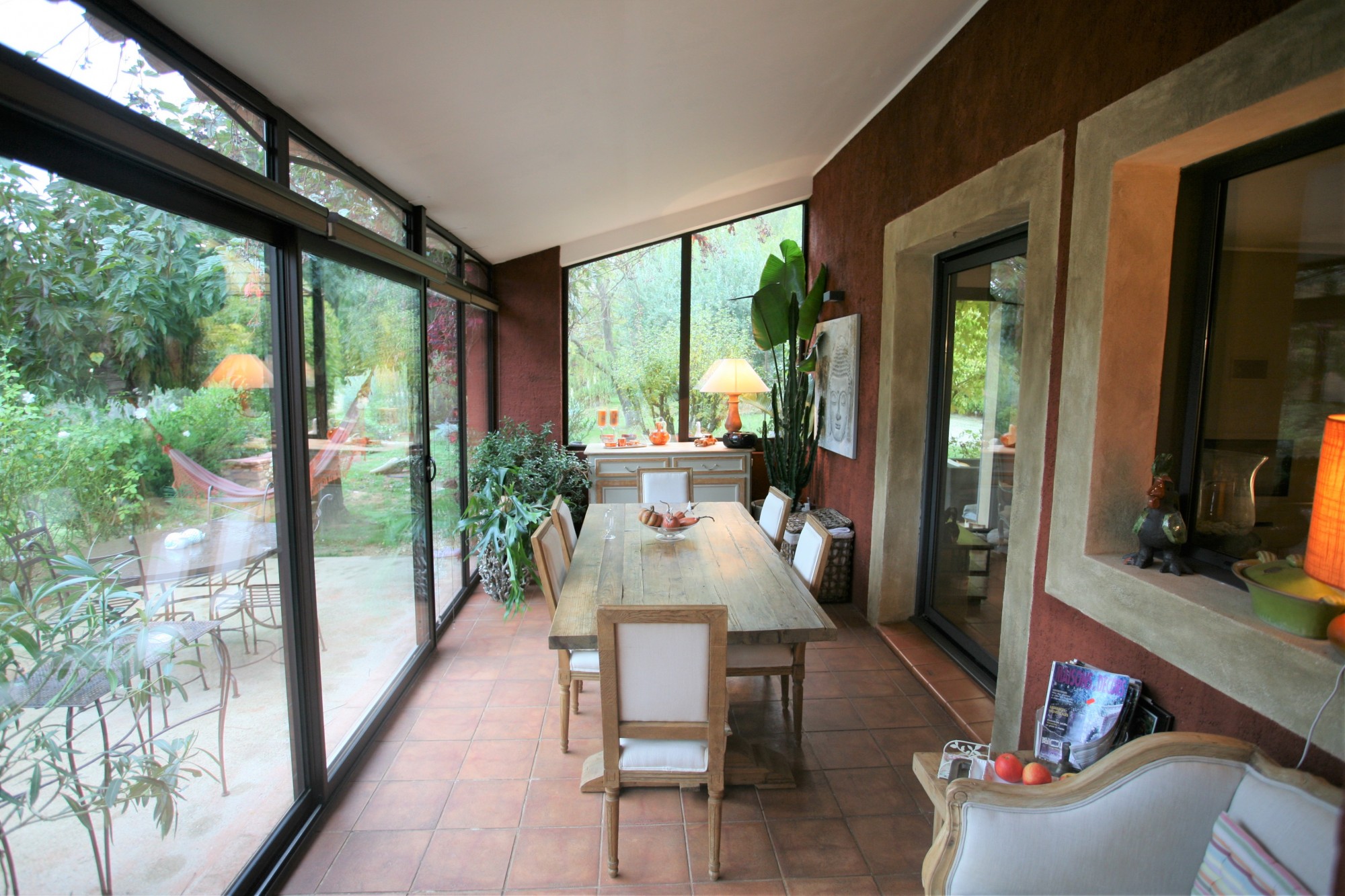 Roussillon en Luberon, maison à louer avec magnifique vue sur les Ocres   