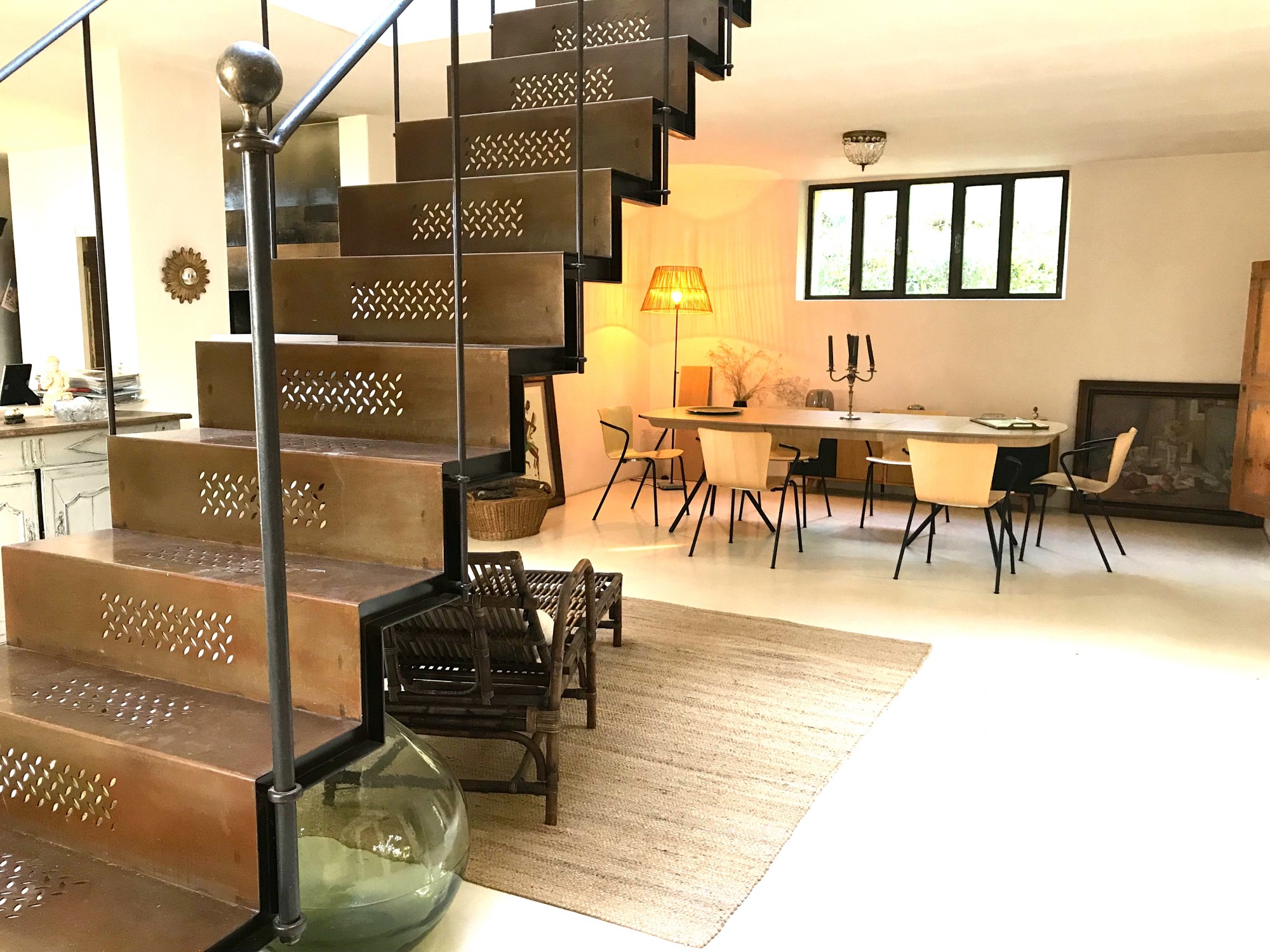 au pied du Luberon, ancienne bergerie à l'âme contemporaine   
