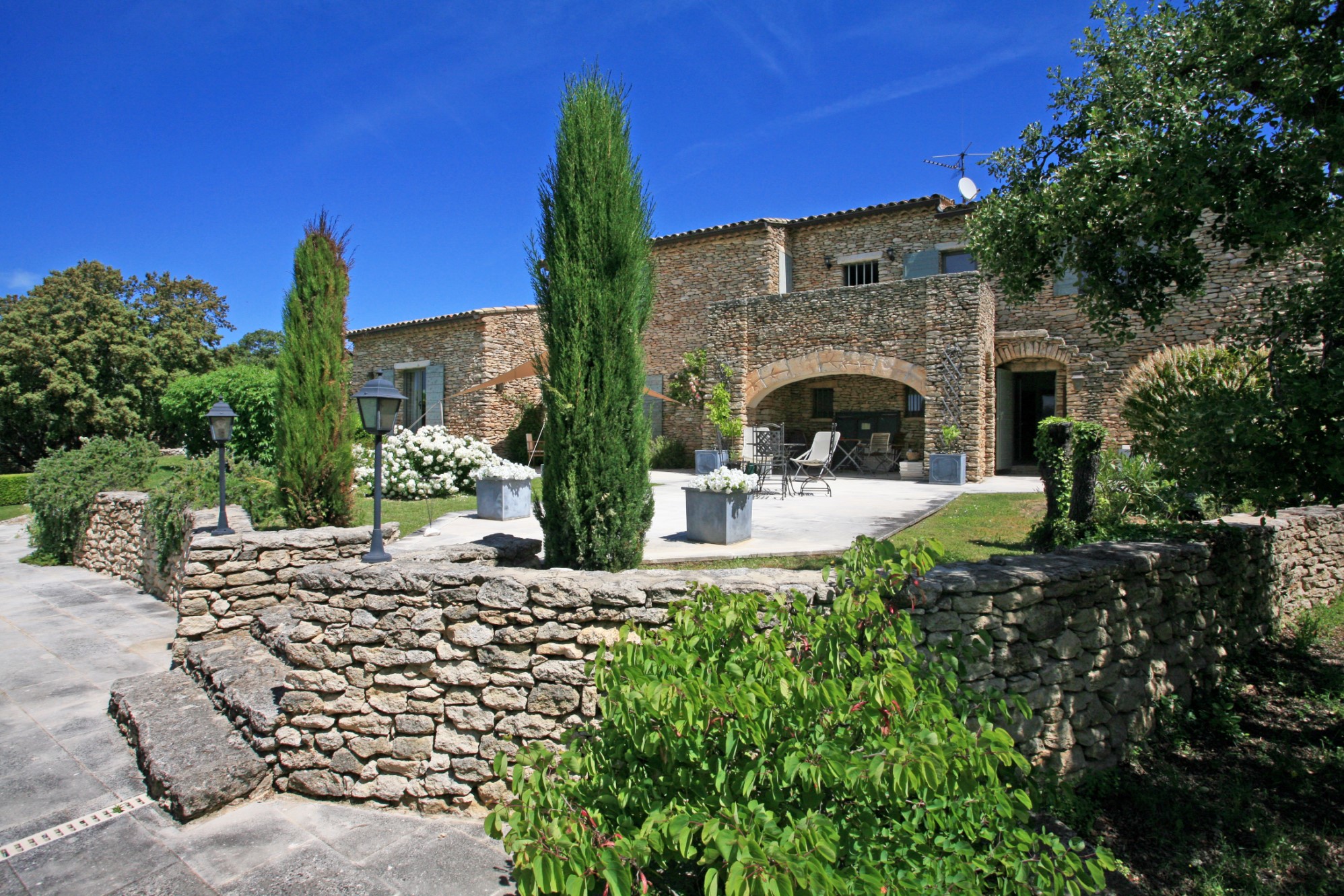 Stone house in Luberon