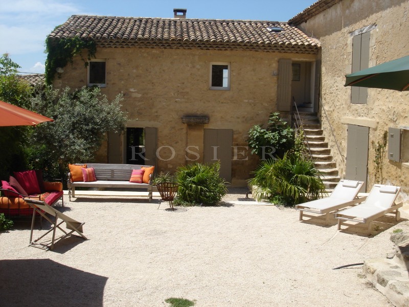 Notre zone d'activité pour ce service À louer maison moderne de grande capacité pour organisation d'événement