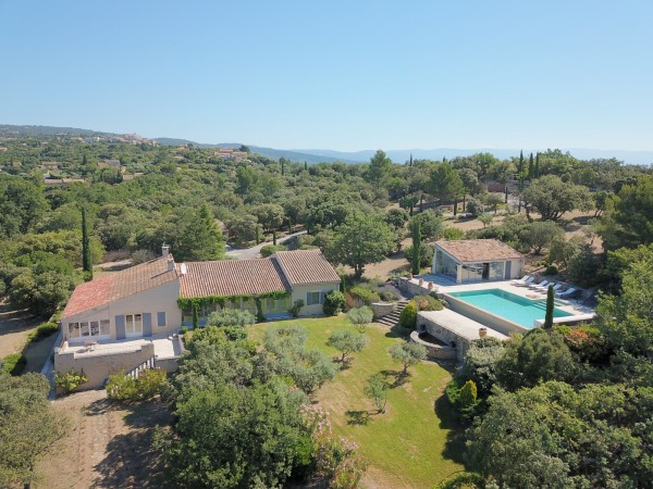 Notre zone d'activité pour ce service Location villa de luxe avec piscine privée, cuisine d'été, tennis et spa